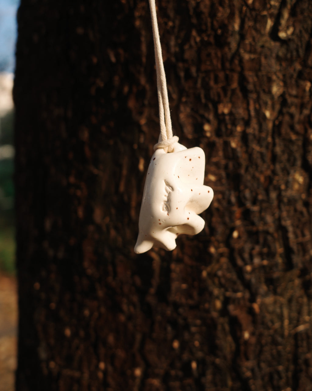 Gyoza Ceramic Necklace - Eggshell