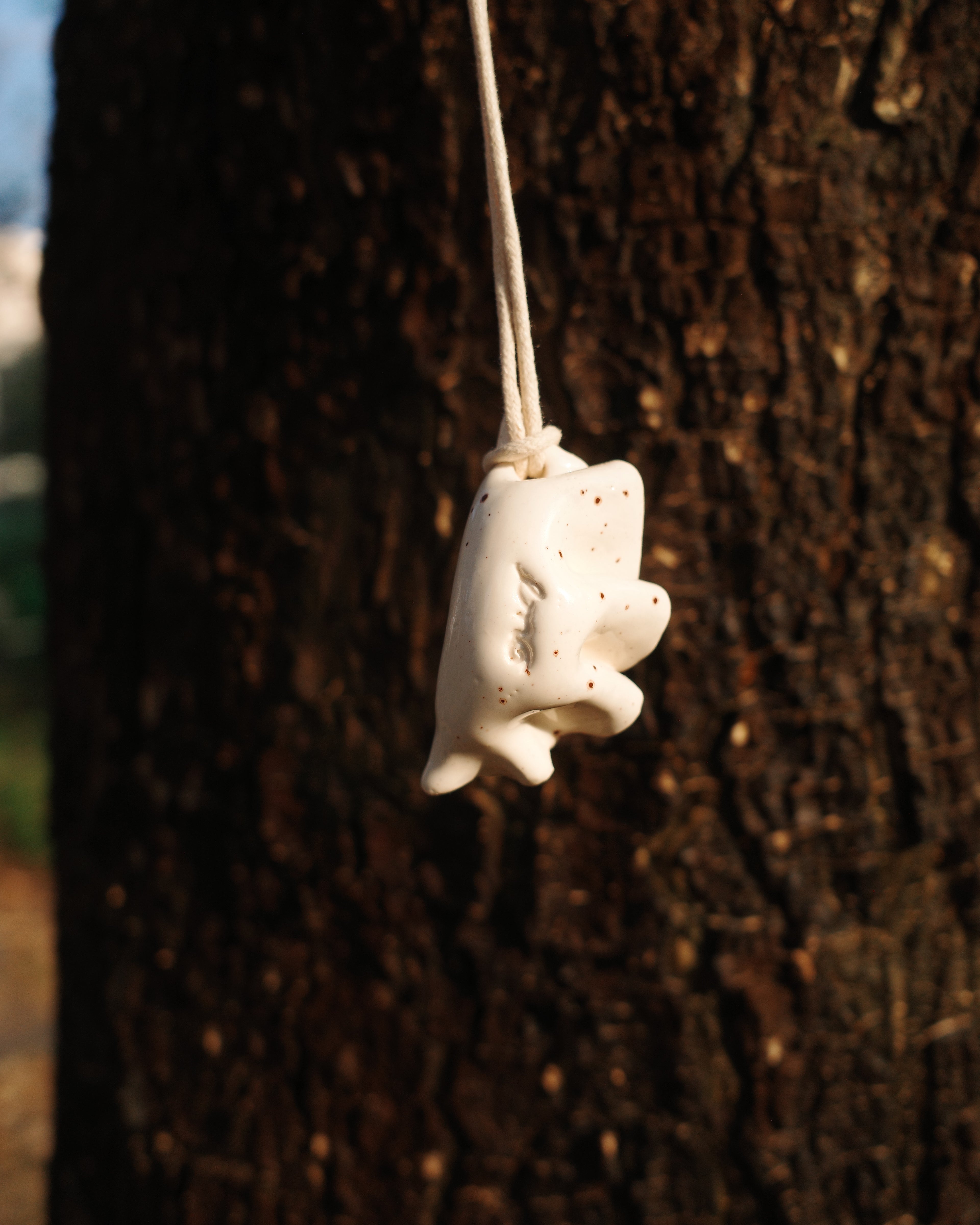 Gyoza Ceramic Necklace - Eggshell